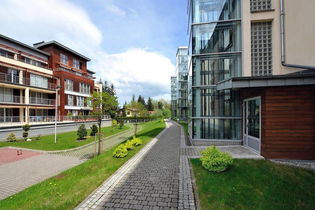 Apartamenty Sun & Snow Zeta Park Ustroń Exteriör bild